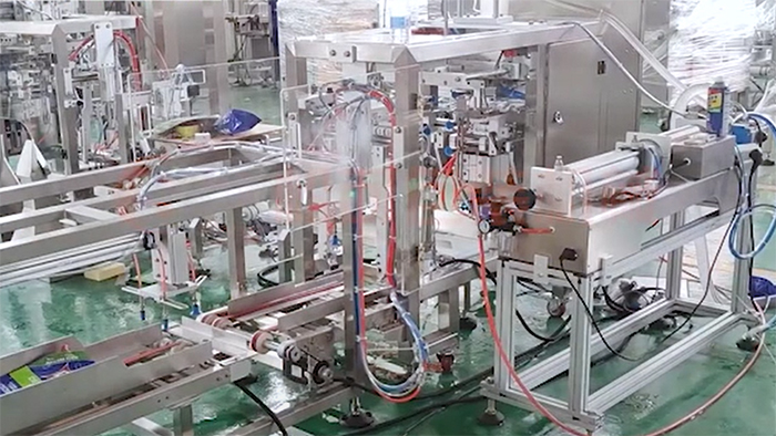 Envasadora vertical con dosificador a pistón, tipo YT