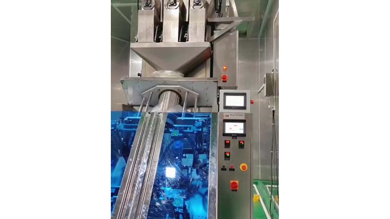 Máquina de Empaque de Hielo de 10kg con Pesadora Lineal de 3 Cabezas – SK-L780