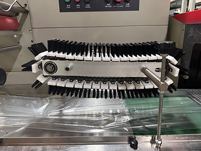 Envolvedora horizontal flow-pack de rodillo superior HFFS