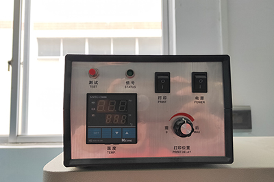 Envolvedora horizontal flow-pack de rodillo inferior